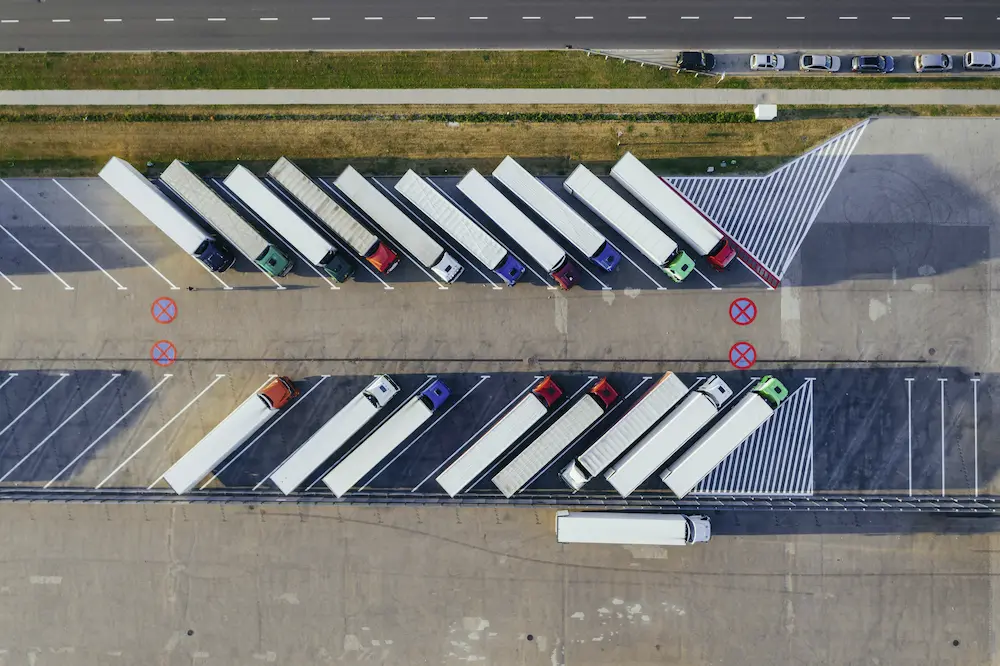 PARKING Y MUELLES